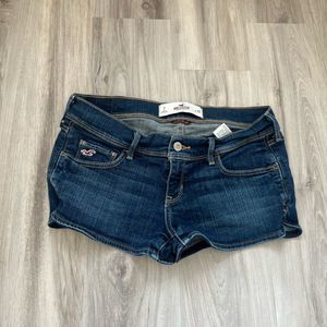 Hollister 7/28 SO Cal Stretch Denim Shorts